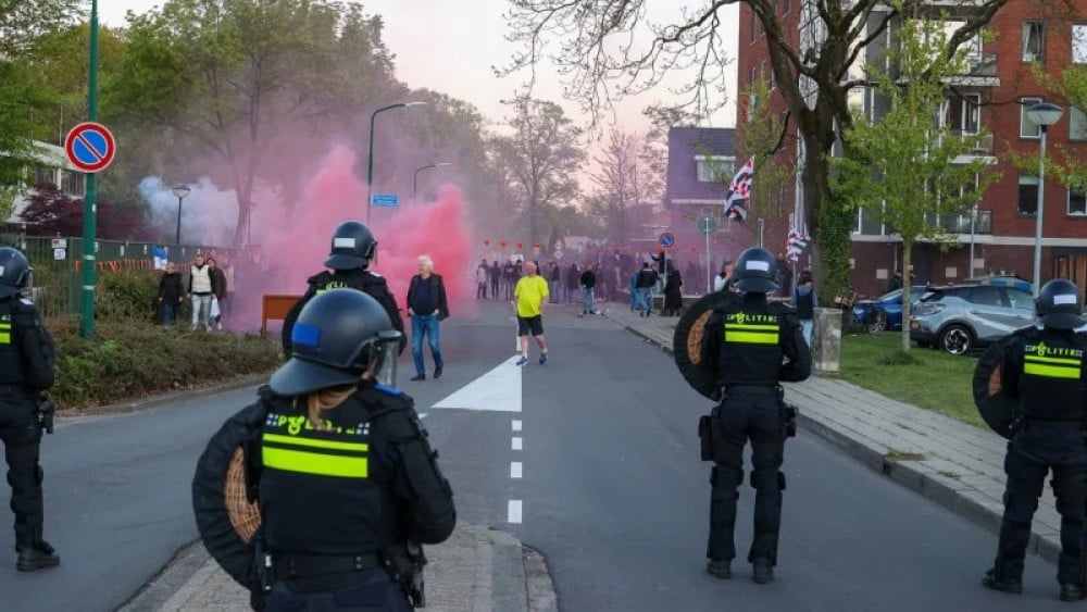Commentaar: ‘onze journalistieke keuzes: de demonstraties in Loosdrecht’