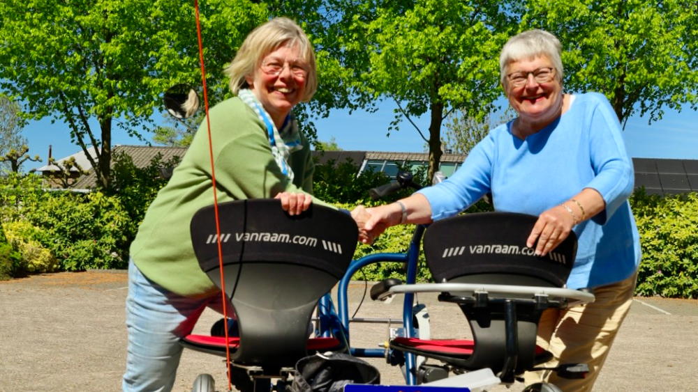 Elektrische duofiets helpt ouderen en mindervaliden in beweging en contact te blijven