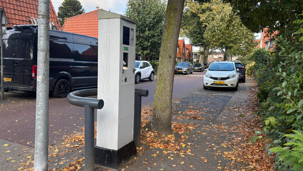 Gedoogbeleid voor stoep parkeren in Hilversum