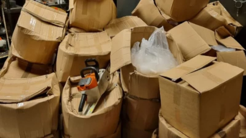 Politie vindt 2.000 kilo ketamine in Muiderberg, straatwaarde van 55 miljoen euro