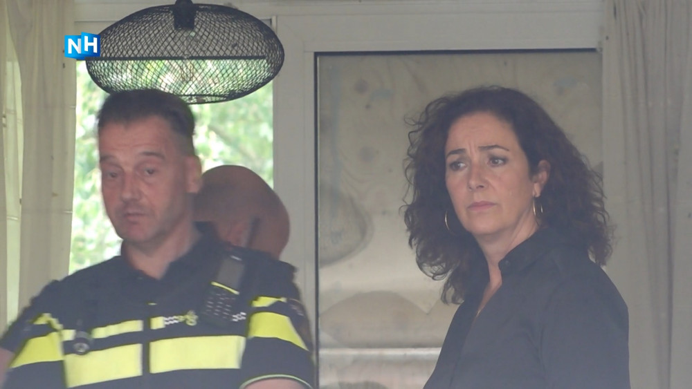 Halsema bezoekt door explosie getroffen woning Weesp: "De mensen zijn verschrikkelijk geschrokken"
