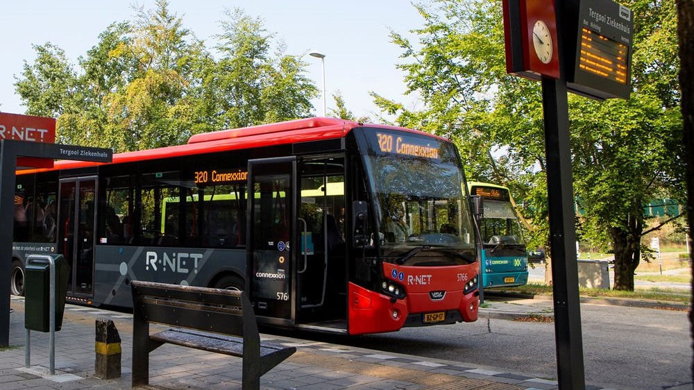 Overstap naar elektrische bussen in 't Gooi nog onduidelijk: 'ergens in de zomer'
