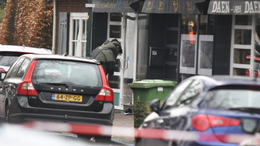 Utrechter (36) aangehouden in onderzoek naar explosief bij beautysalon in Laren 