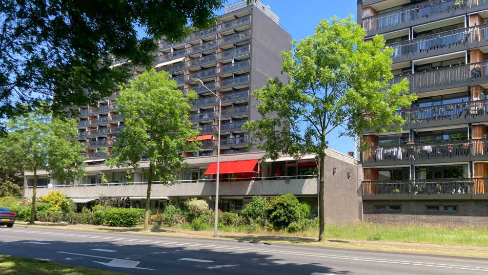 Hoge nieuwbouw tussen Hilversumse flats? Wens van woningcorporatie is 'kansrijk'