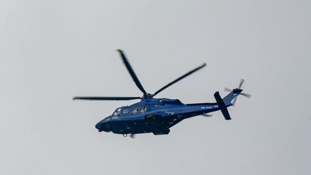 Politiehelikopter cirkelt boven Mediapark in Hilversum vanwege 'mogelijk onveilige situatie'