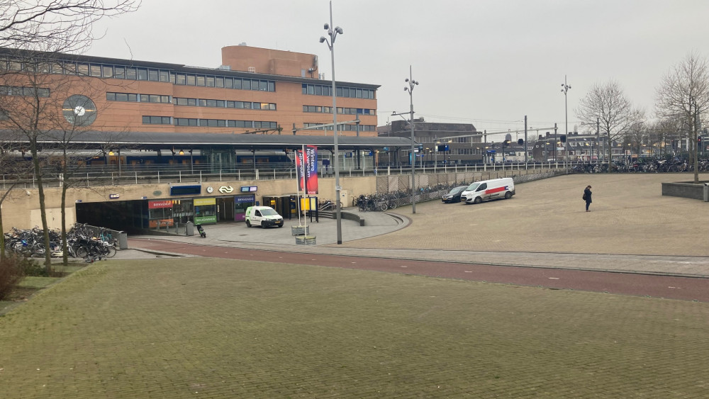Meer camera's op Hilversums stationsplein niet nodig: veiligheid genoeg gewaarborgd