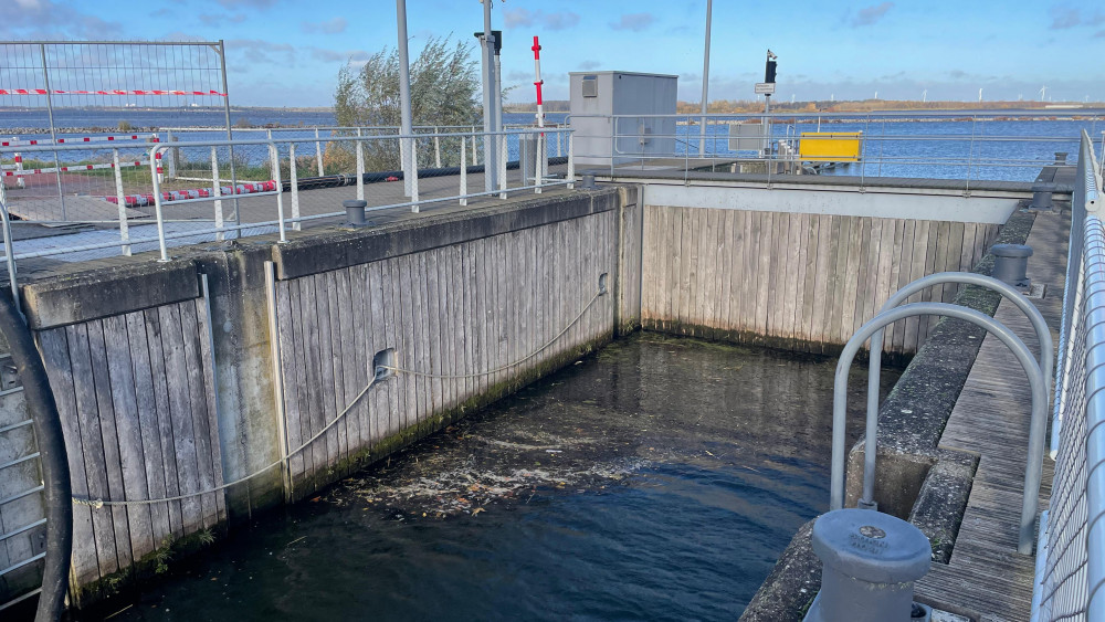 Gemeente Huizen waarschuwt voor wateroverlast in kruipruimtes
