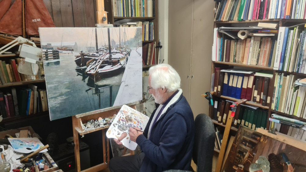 Na 60 jaar landschappen schilderen krijgt Huizer Cor van Tricht zijn eerste expositie
