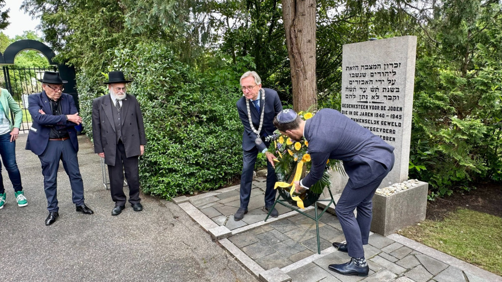 Hilversum herdenkt lokale slachtoffers van Holocaust, ook om signaal af te geven