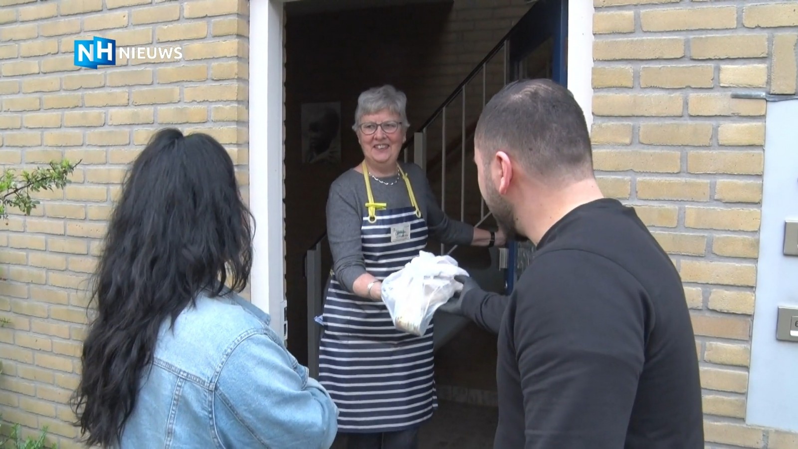 Welat en &Ouml;zcan: &quot;Als iedereen een beetje deelt komt het goed&quot;