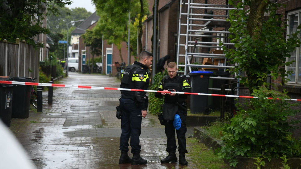 Explosie bij woning in centrum van Hilversum, omgeving afgezet