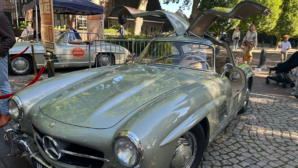 Mercedes-Benz 300 SL Gullwing