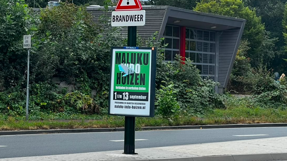 Vernield bord op de Bovenmaatweg